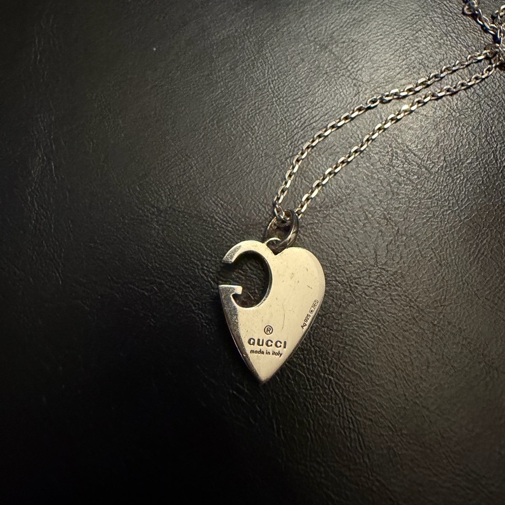 Gucci Silver Heart & 'G' Pendant Necklace - Picture 3 of 4